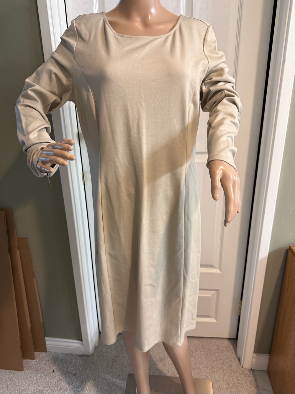 New with tags
Retail $98
Approximate measurements laying flat:
Underarm to unde